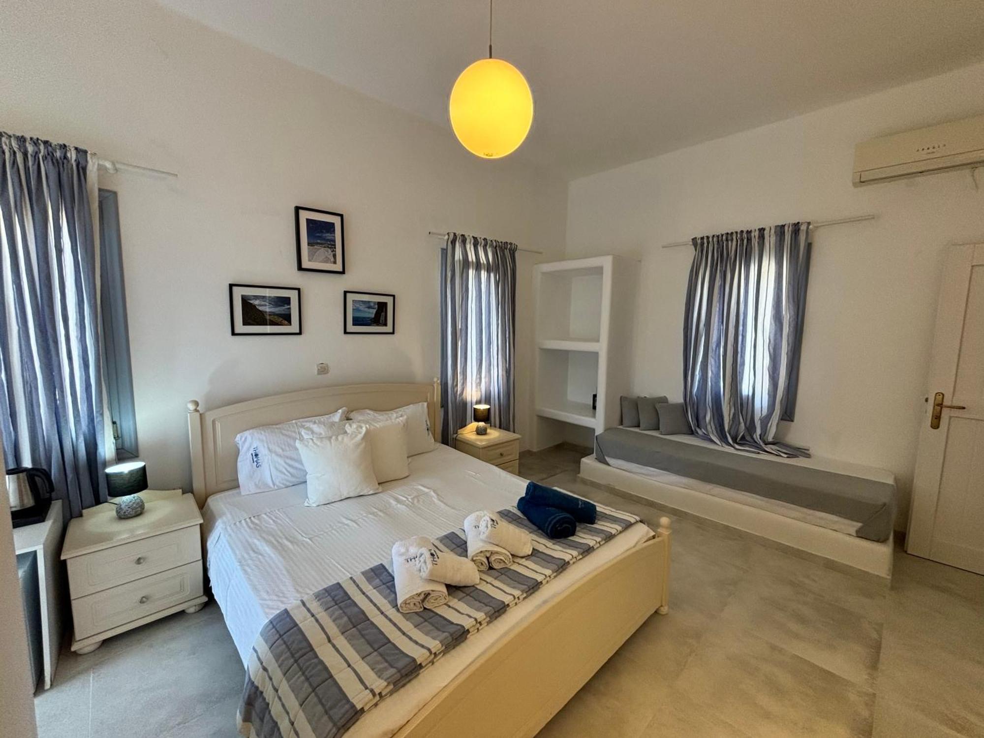 Thomas Apartments Katapola - Chora Exterior foto